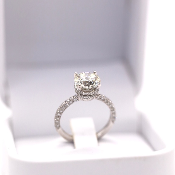 3 Carat Diamond Ring - Picture 10 of 11